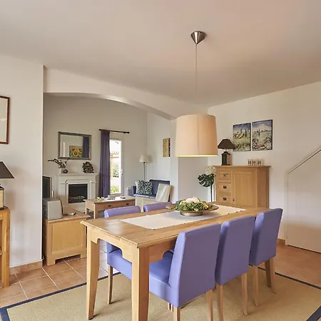 With Garden Near Beautiful Golf Course Vasles