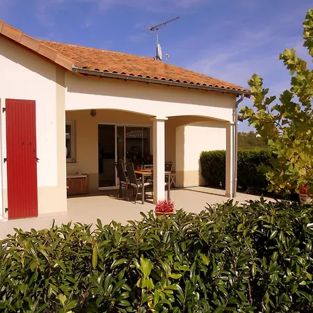Villa With Garden Near Beautiful Golf Course