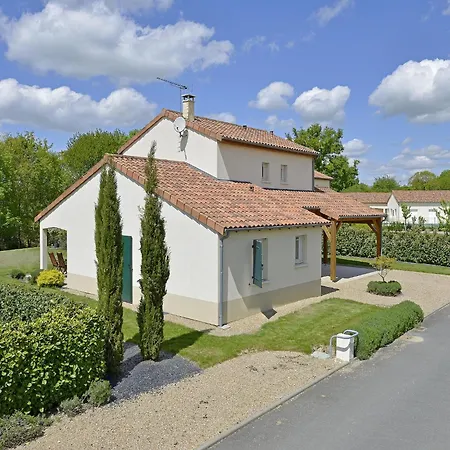 Villa With Garden Near Beautiful Golf Course Vasles